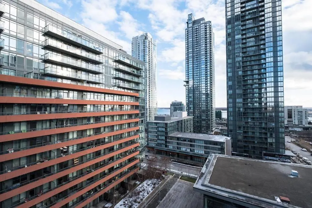 1B/1Ba Corner Lake View Condo Toronto 0*,  Canada